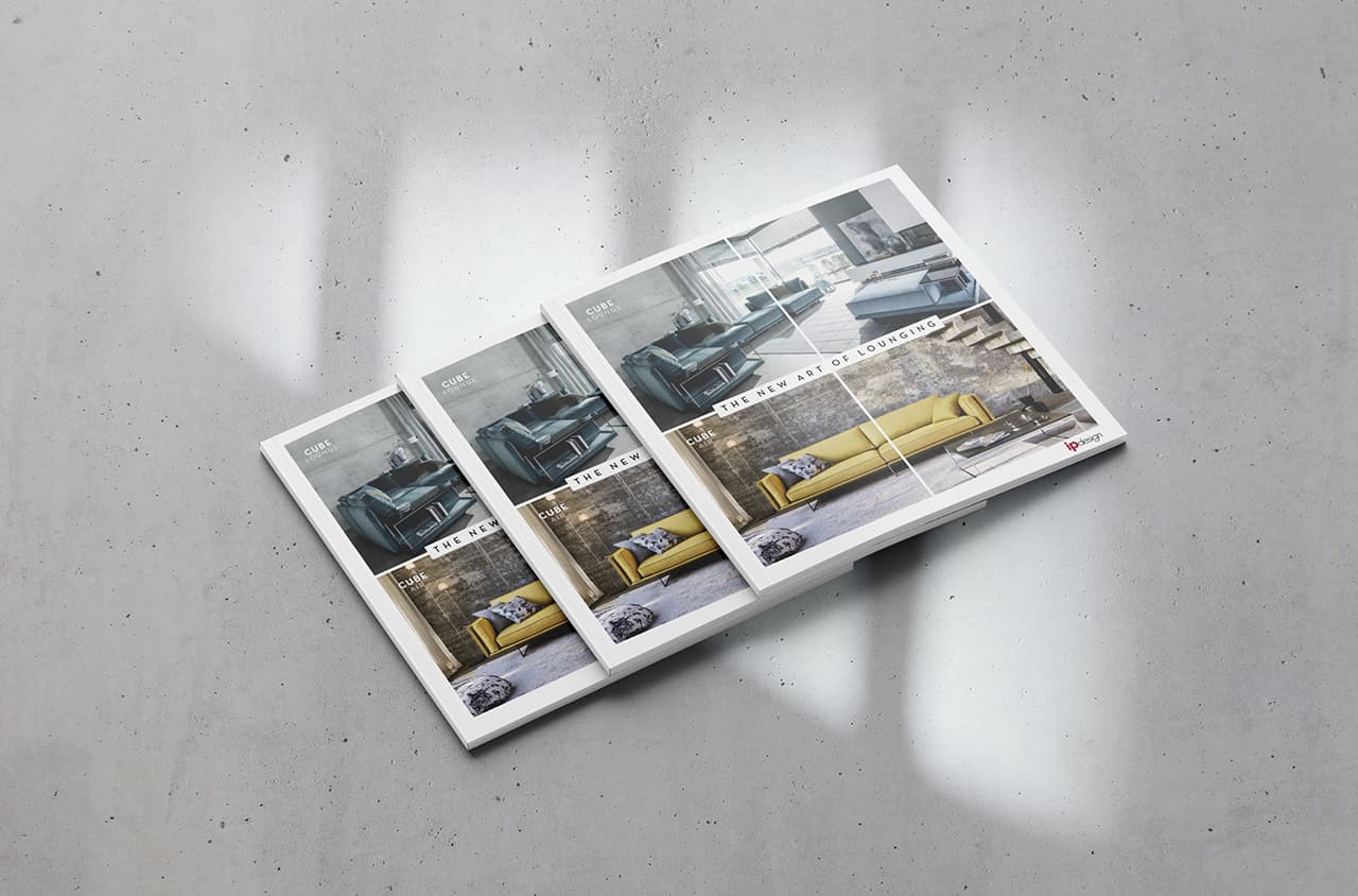 Drei aufeinenderliegende Broschüren zu zwei Anbauprogrammen von ipdesign.