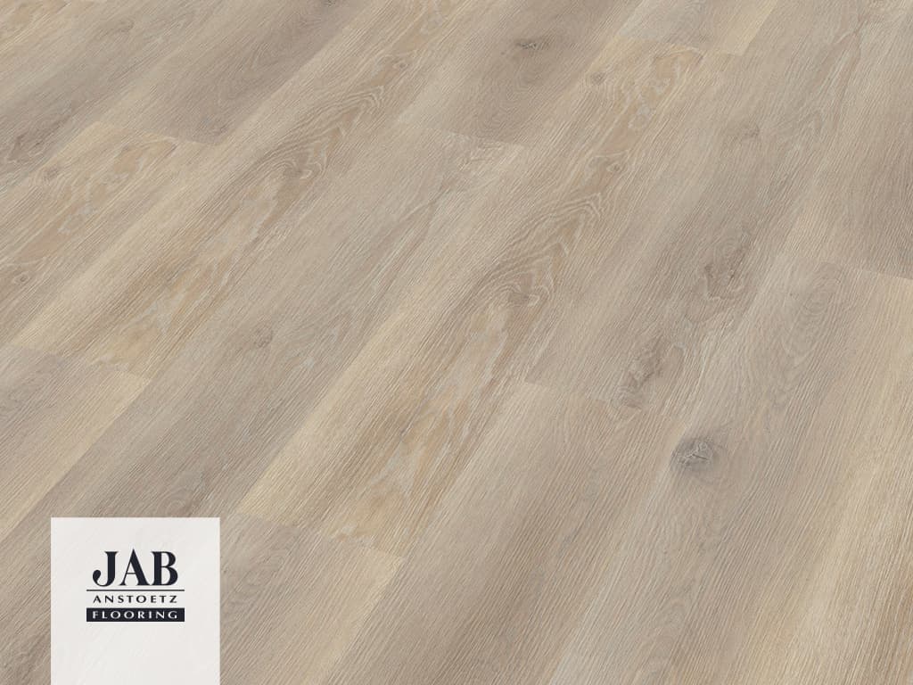 Vinylboden verlegt in grau beiger Holzoptik